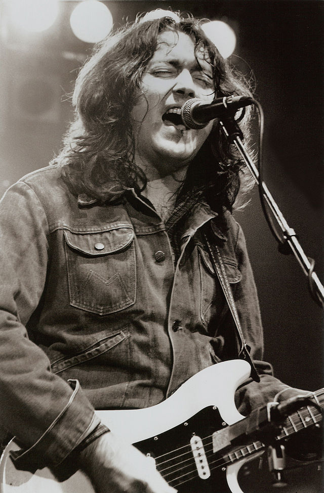 Rory_Gallagher_1982